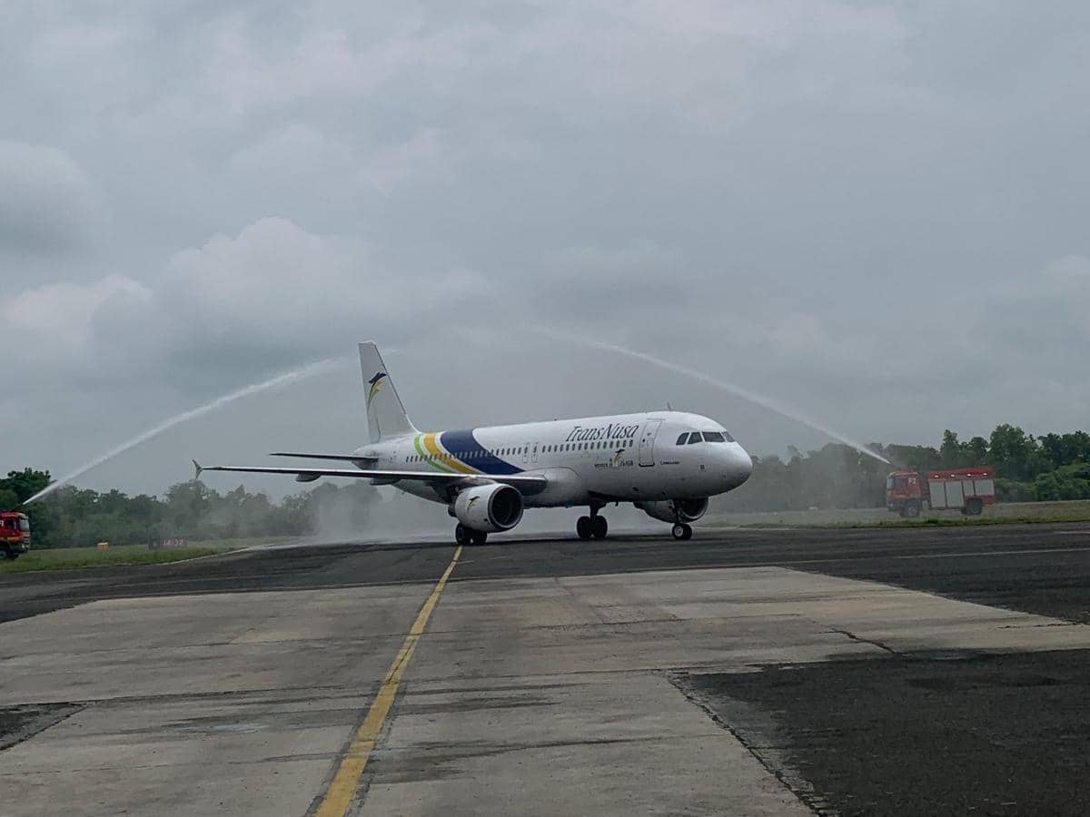 Launching penerbangan rute Lampung-Kuala Lumpur, Malaysia di Bandara Internasional Raden Inten II. 