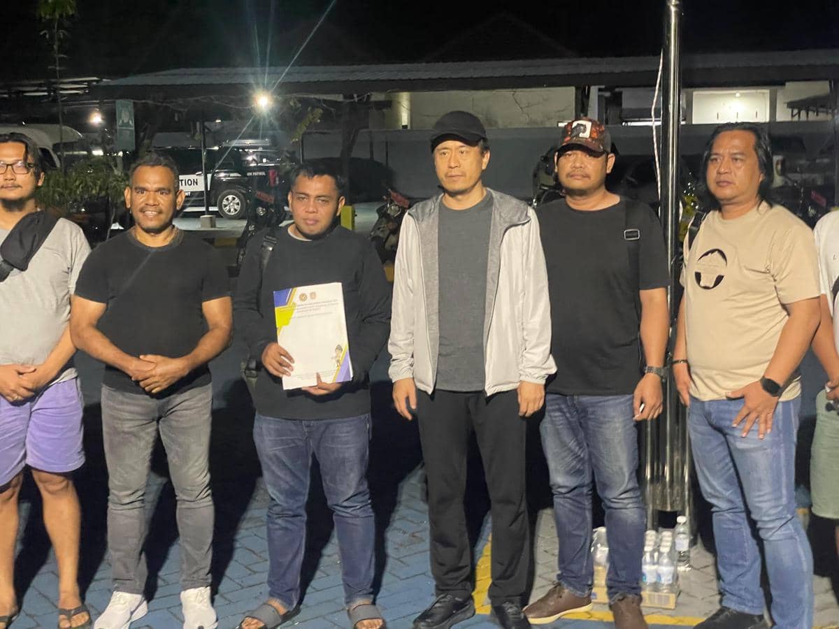 WN China kabur usai terjerat kasus pencurian emas. 