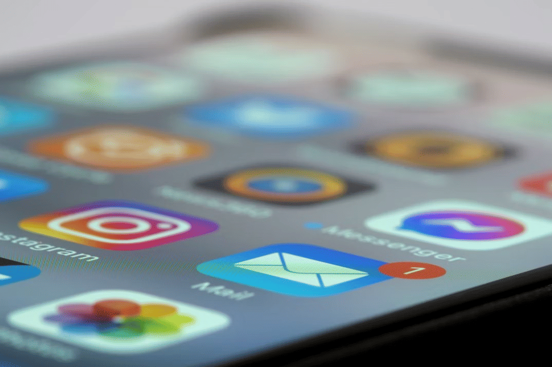 ilustrasi aplikasi Android