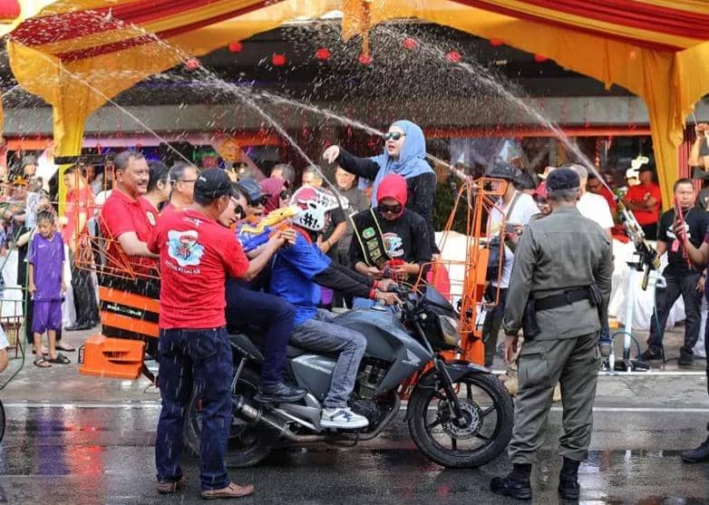 Festival Perang Air 2025 di Kabupaten Kepulauan Meranti