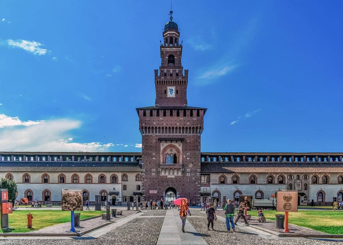 Castello Sforzesco (Kastil Sforza) di Milan, Italia.