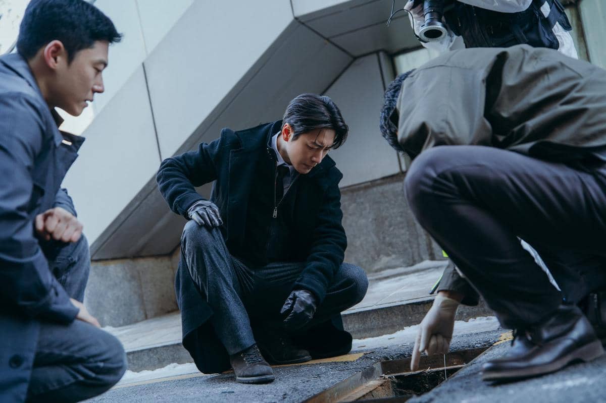 Lee Joon Hyuk di The Art of Sarah