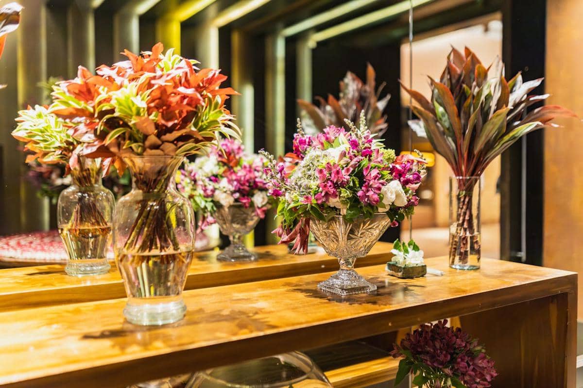 ilustrasi vas kristal