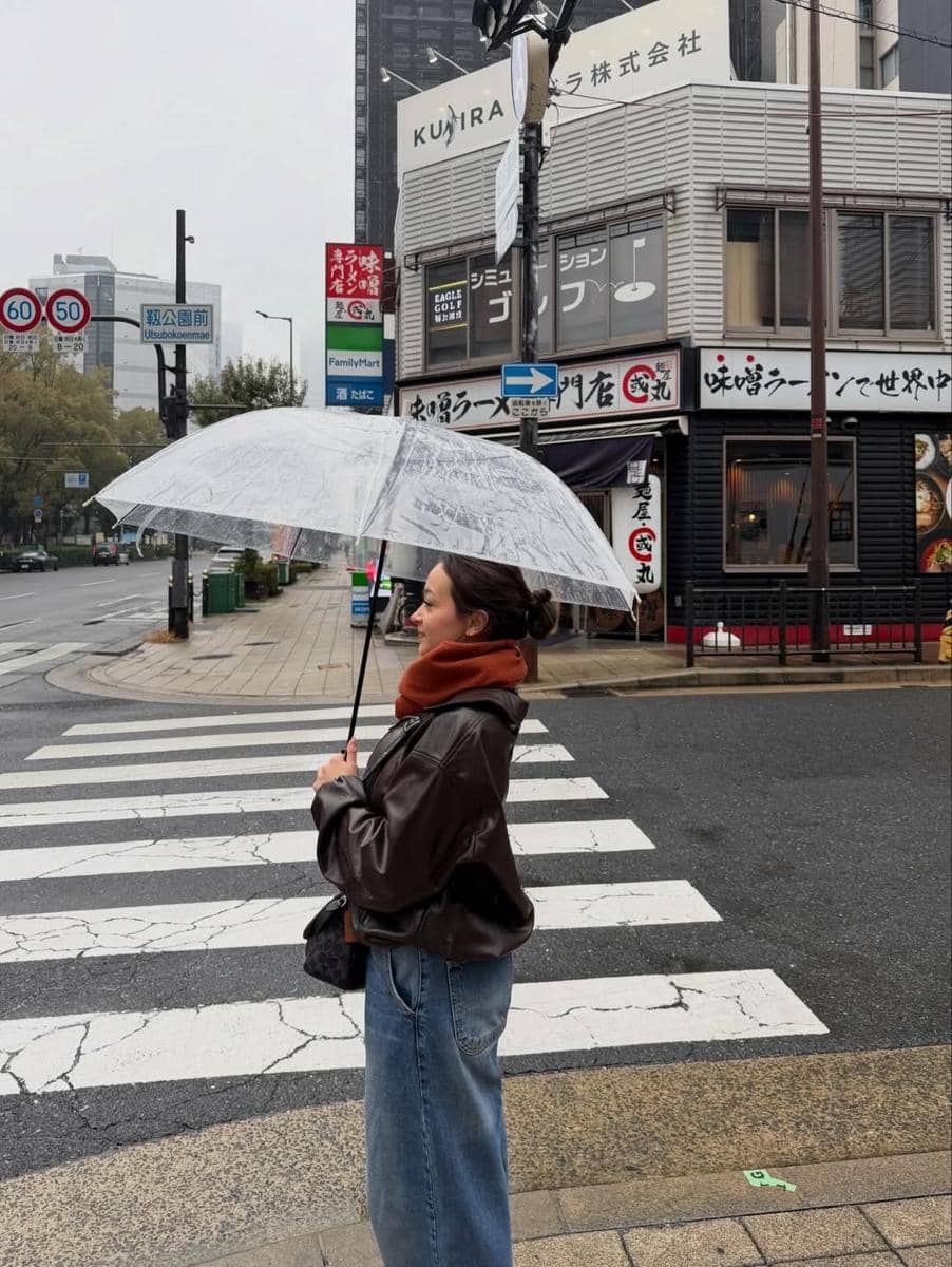 Megan Domani jalan-jalan di Osaka