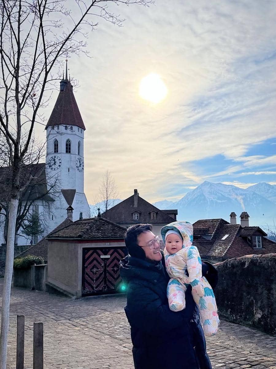 Keluarga Danang DA jalan-jalan di Kota Thun