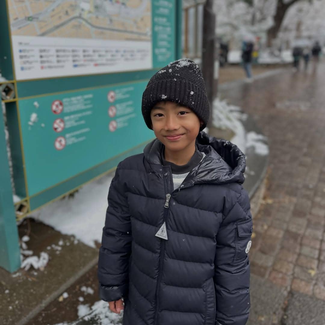 Keluarga Whulandary Herman jalan-jalan ke Ueno Park