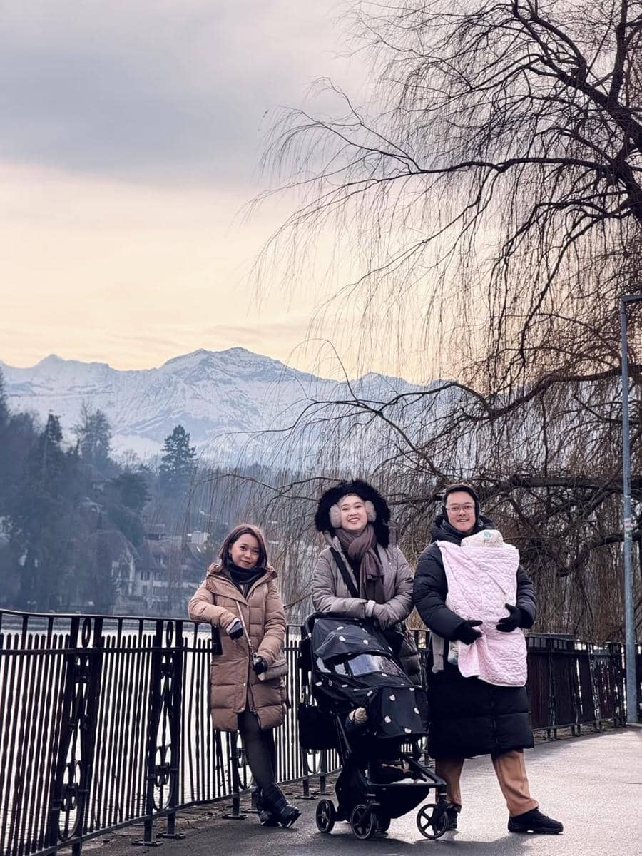 Keluarga Danang DA jalan-jalan di Kota Thun