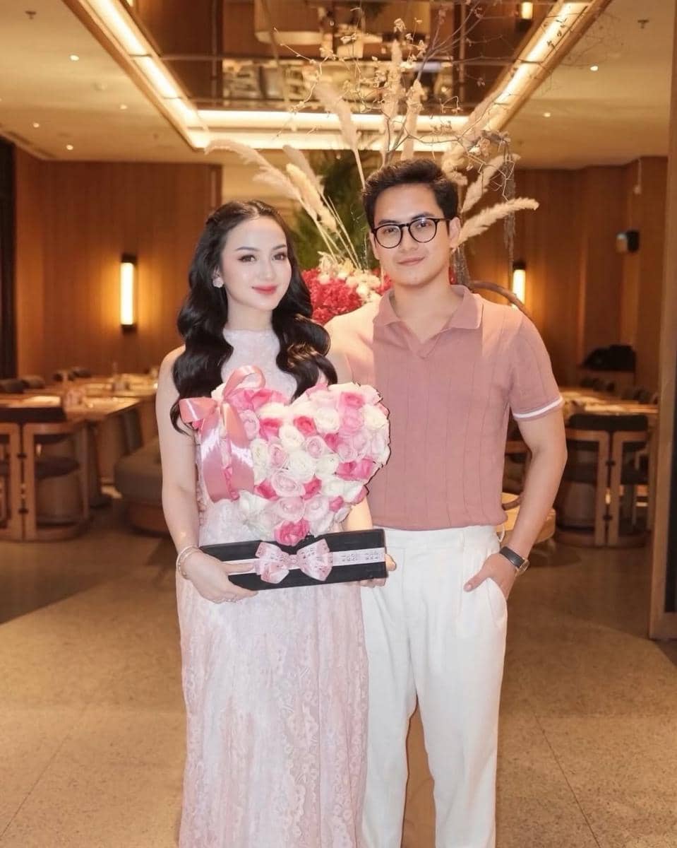 OOTD couple Nanda Arsyinta dan Ardya