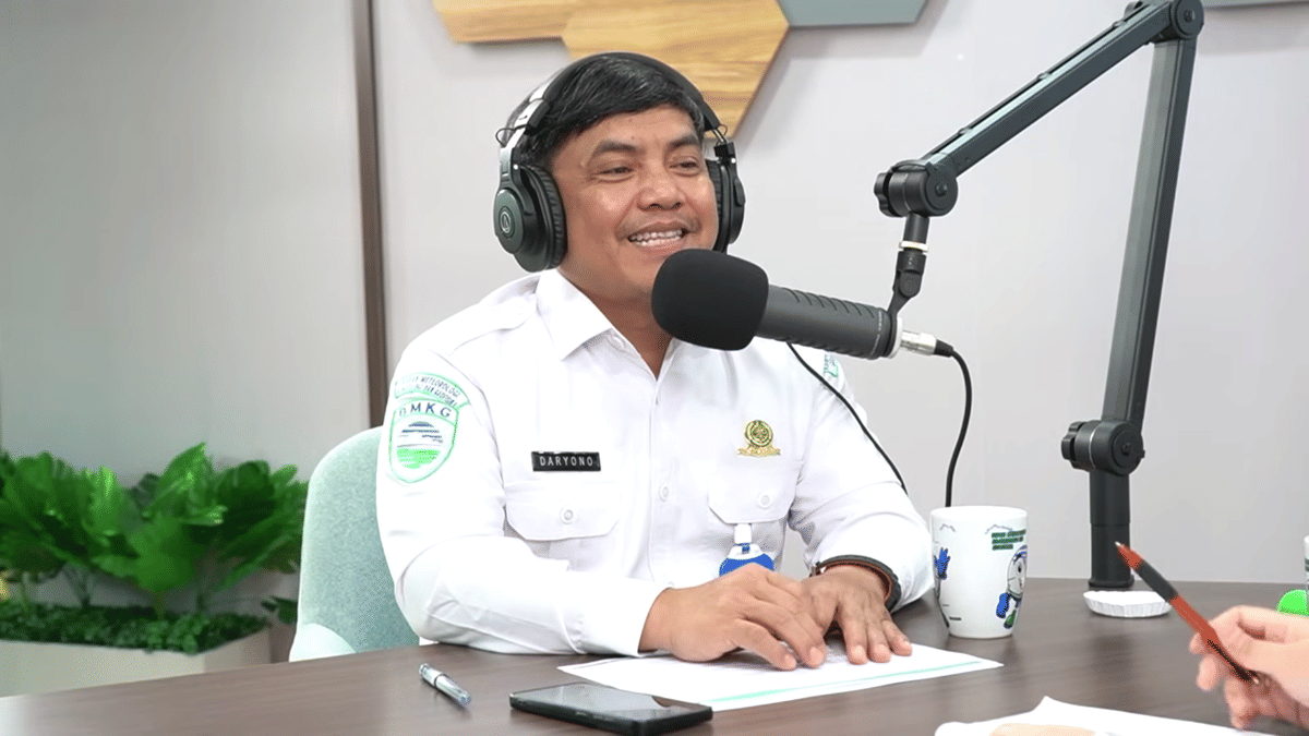 Direktur Gempa Bumi dan Tsunami BMKG, Daryono (YouTube/BMKG)