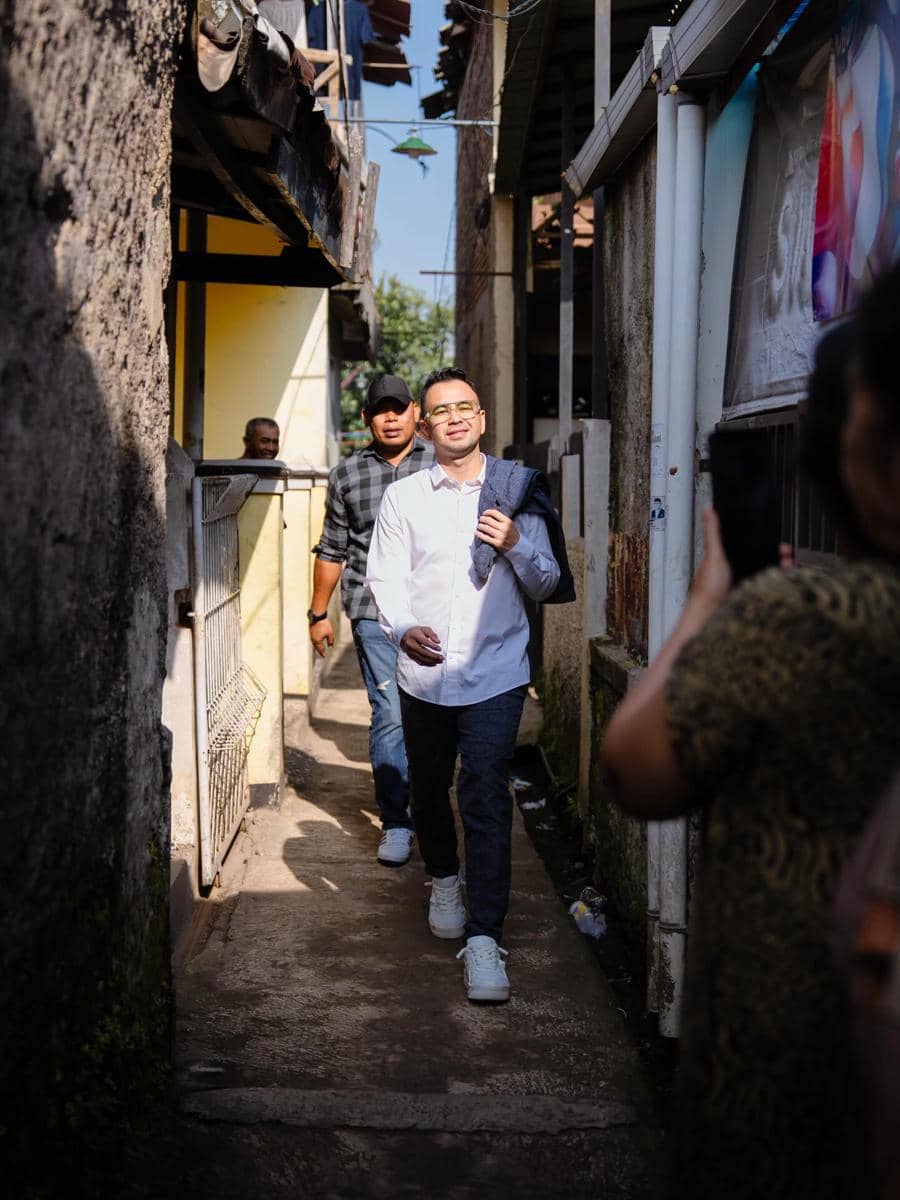  Raffi Ahmad Ziarah ke Makam Keluarga Jelang Ramadan (instagram.com/raffinagita1717)