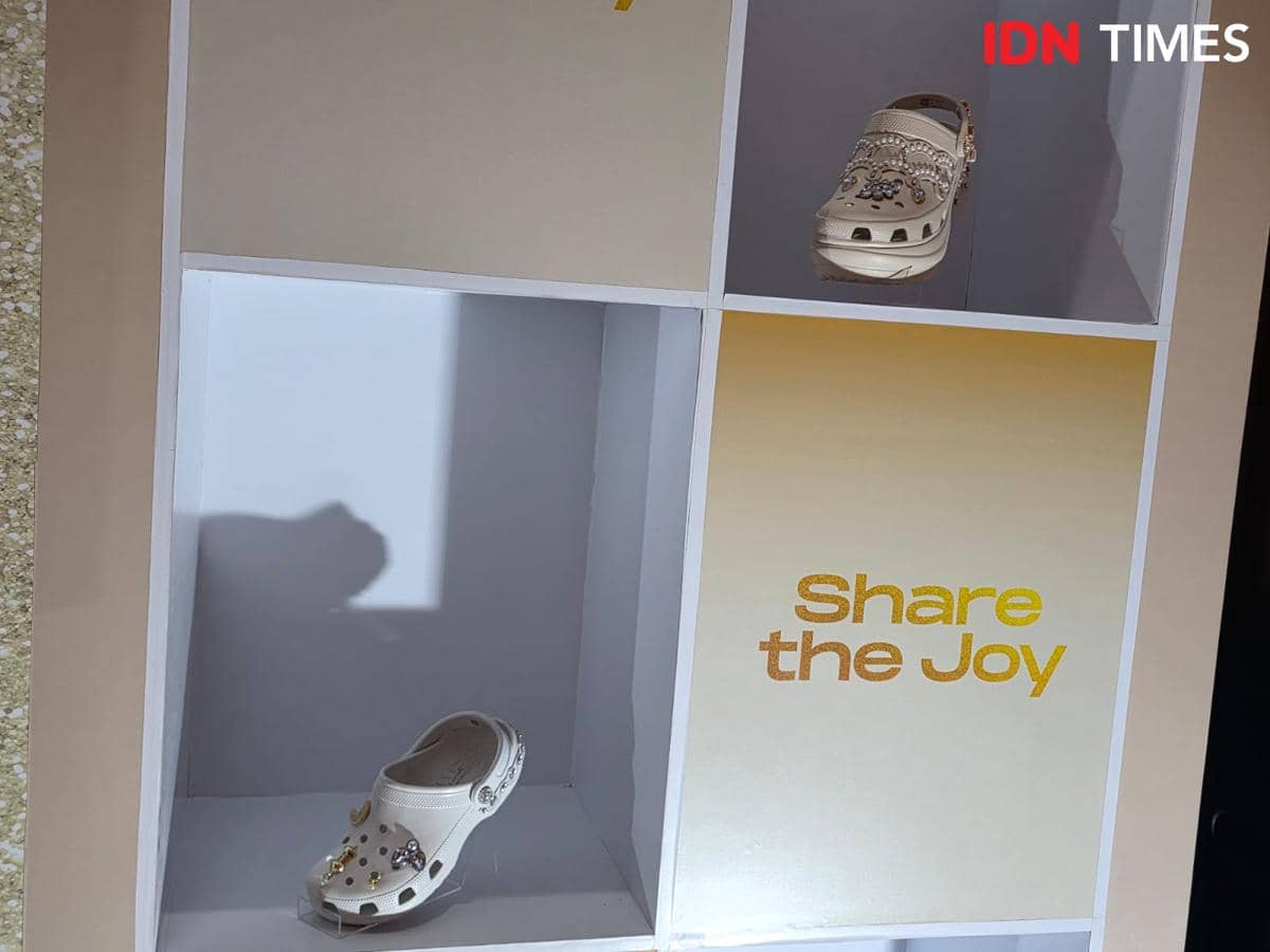 Perilisan koleksi terbaru untuk Ramadan sekaligus pengungkapan Brand Ambassador Crocs Indonesia pertama di The Dharani House