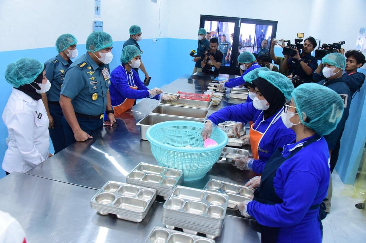 KSAL Minta Tiap Komando Daerah AL Bangun SPPG untuk Distribusikan MBG