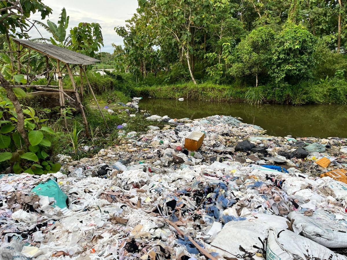 Lahan bekas galian pasir di Seloharjo, Pundong, Bantul dijadikan tempat pembuangan sampah ilegal
