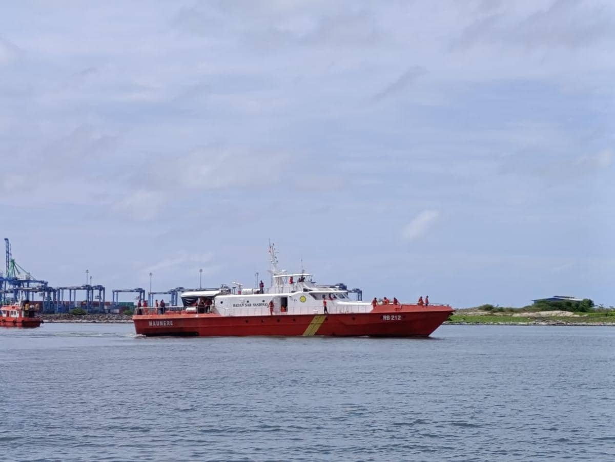 Operasi pencarian dan pertolongan seorang nelayan yang dilaporkan jatuh dari kapal di perairan Makassar ditutup, Sabtu (14/2/2026). (Dok. Basarnas Makassar)