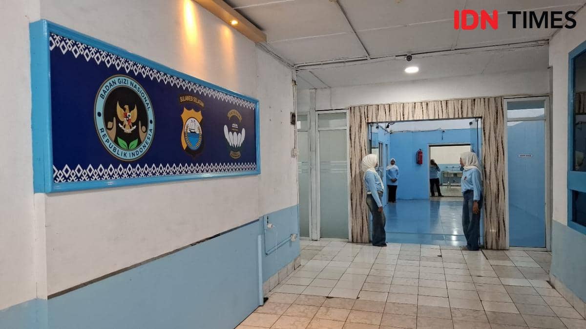 Peresmian operasional SPPG Polres Pelabuhan Makassar di Sulawesi Selatan, Jumat (13/2/2026). IDN Times/Darsil Yahya