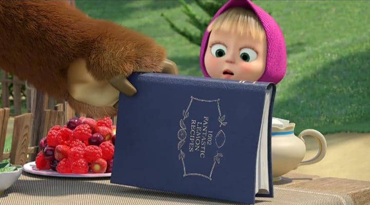 cuplikan Masha and The Bear "When Life Gives You Lemons" 