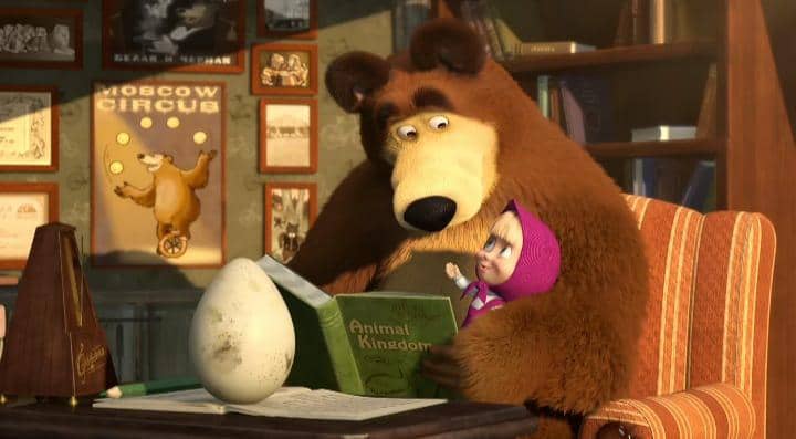 cuplikan Masha and The Bear "The Foundling" 
