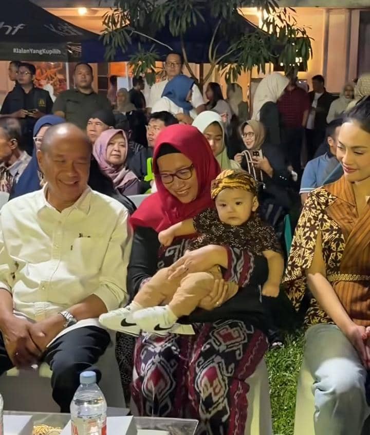 Erika Carlina dan Andrew hadiri HUT Banyumas ke-455