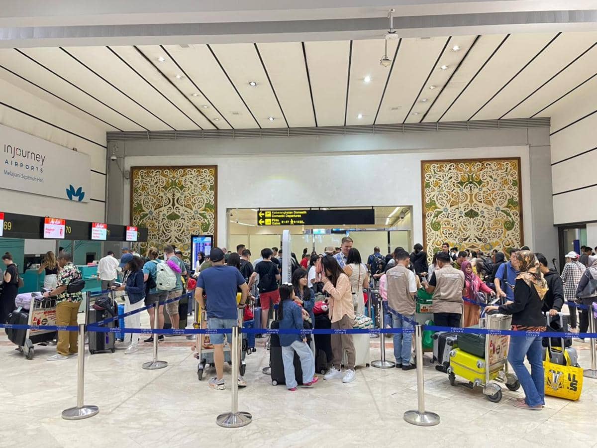 Penumpang di Bandara Soekarno-Hatta