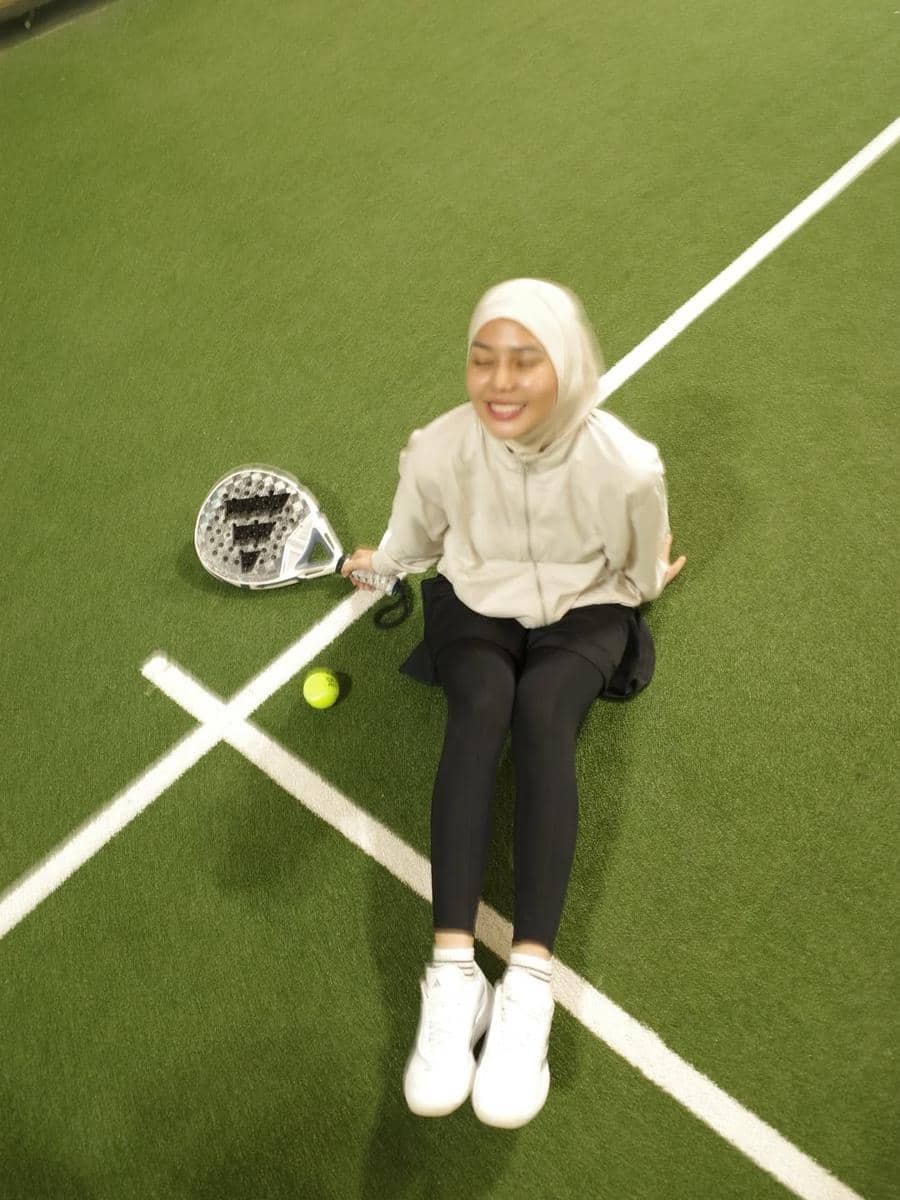 outfit hijab padel