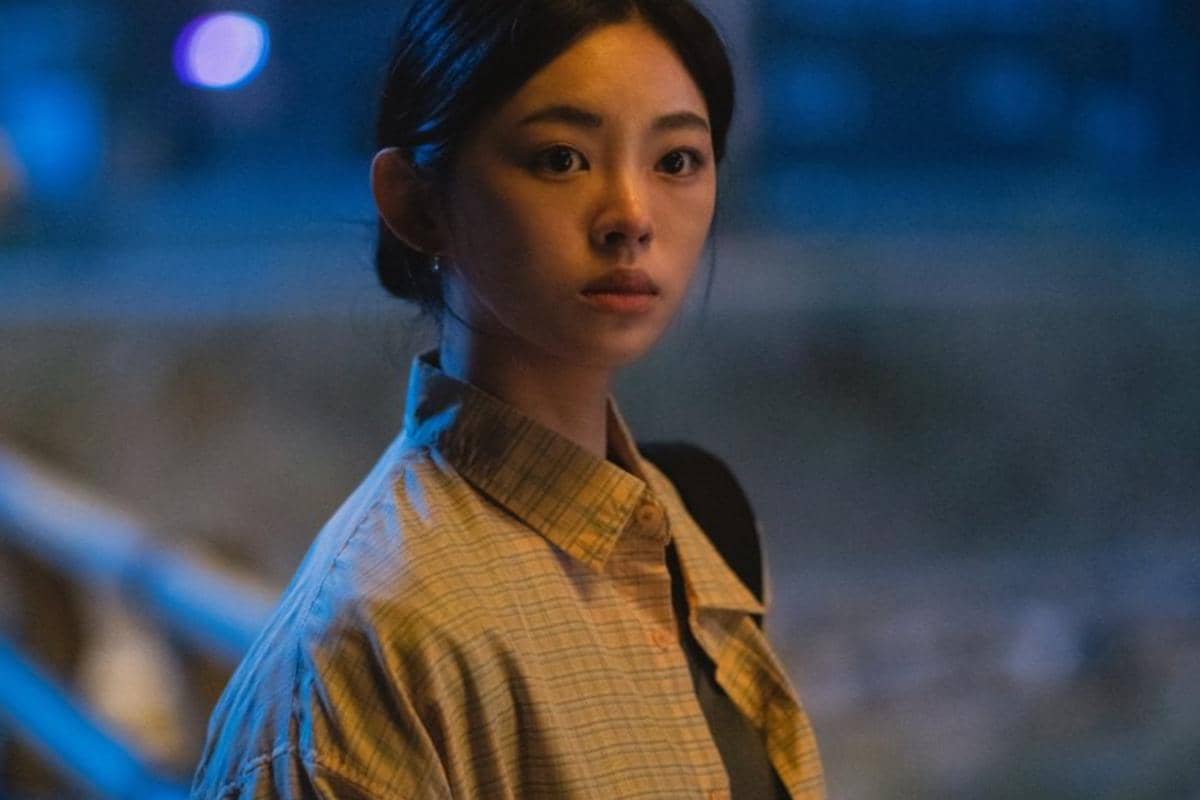 Still Cut Bloody Flower