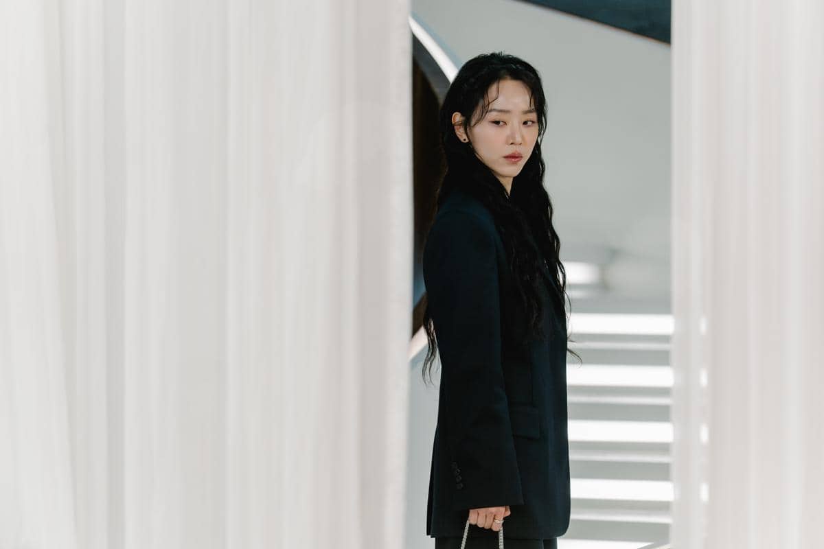 Shin Hae Sun di drakor The Art of Sarah