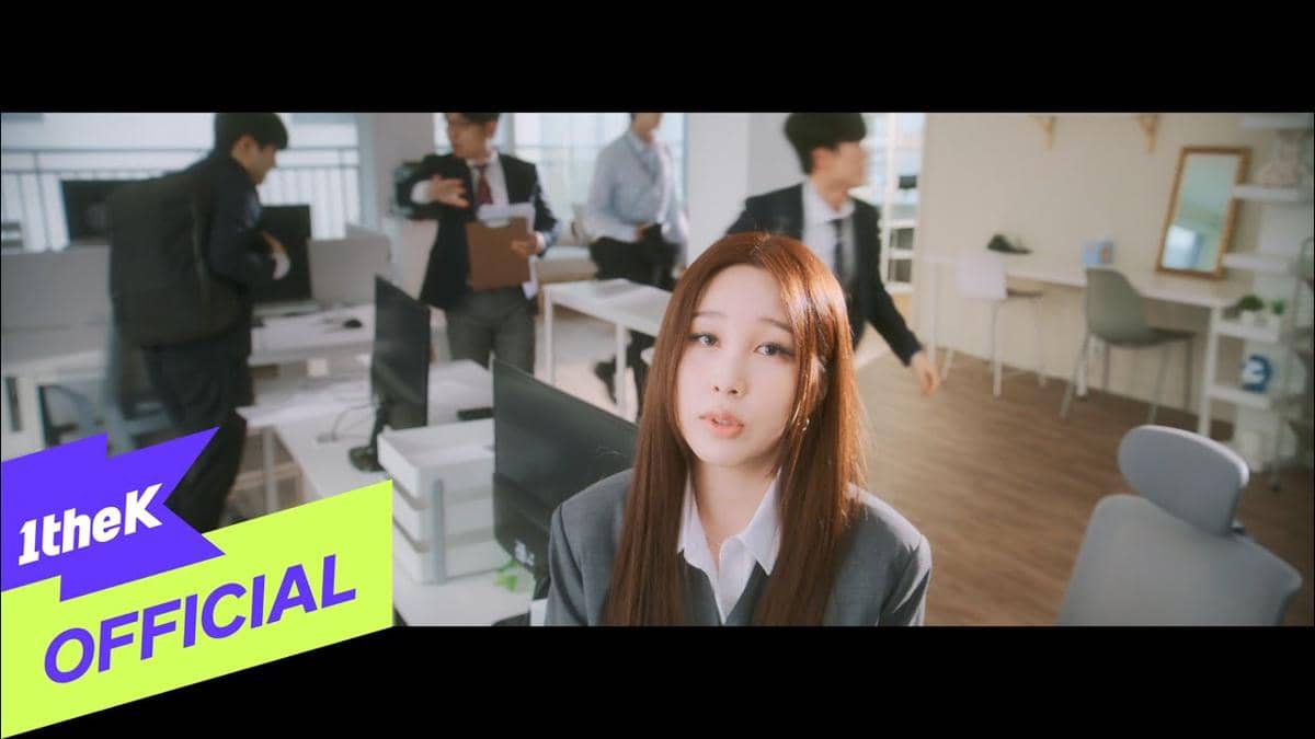 cuplikan MV "Excuse"