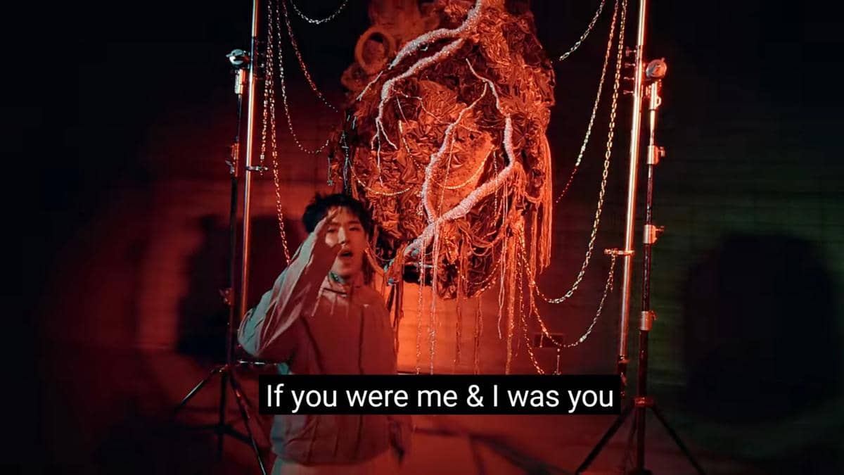 cuplikan MV "What Would You Do"