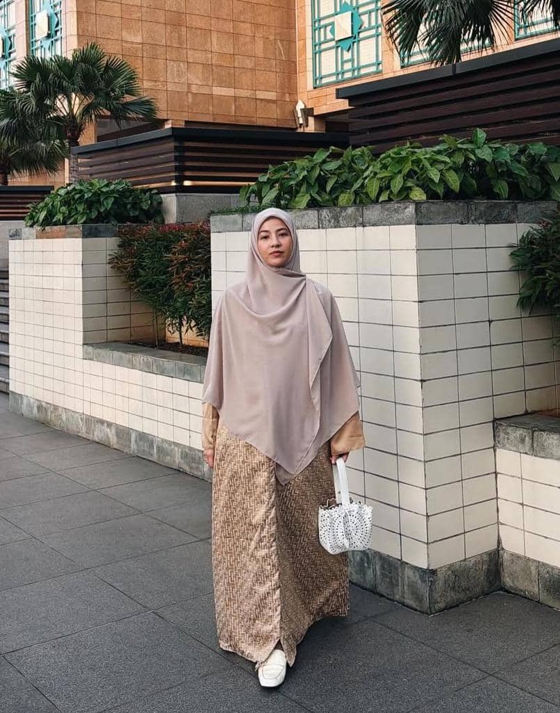 Ide OOTD hijab modis ala Geng Ranayu