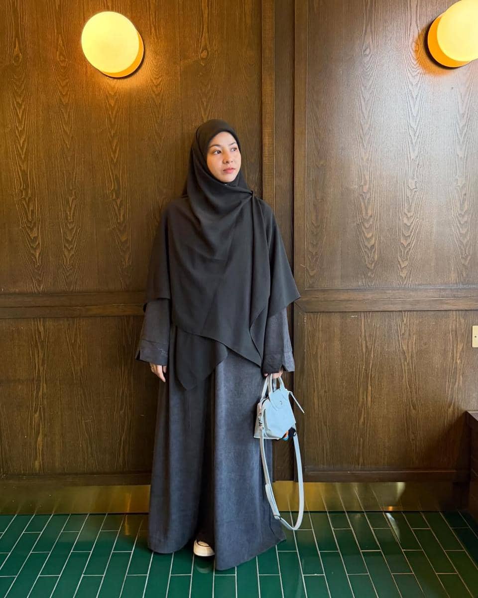 Inspirasi OOTD hijab modis ala Geng Ranayu