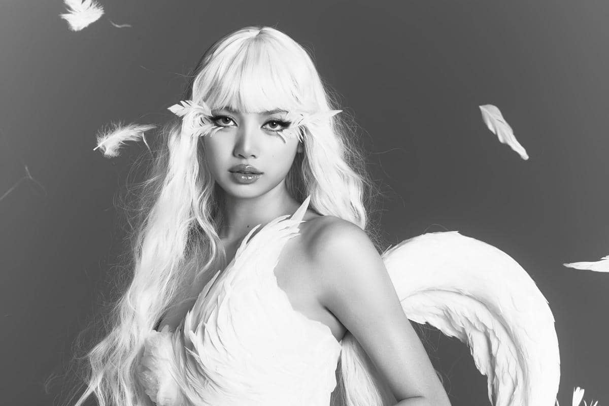 Lisa BLACKPINK jadi Cupid untuk Valentine 2026 (instagram.com/lalalalisa_m)