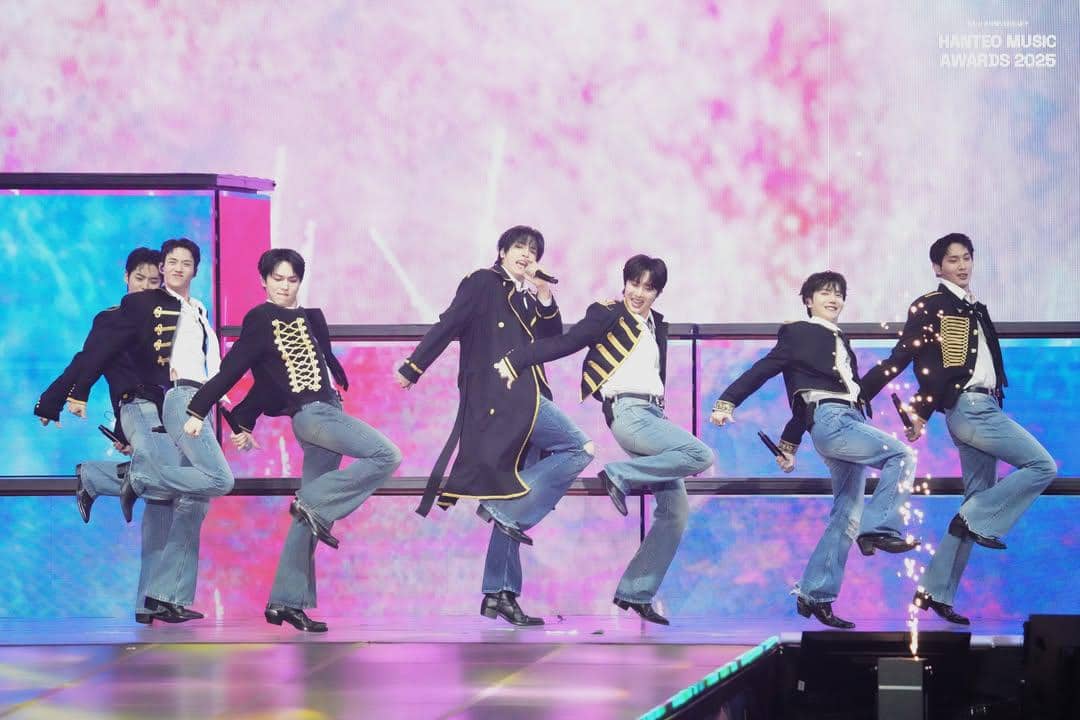 PENTAGON di Hanteo Music Awards 