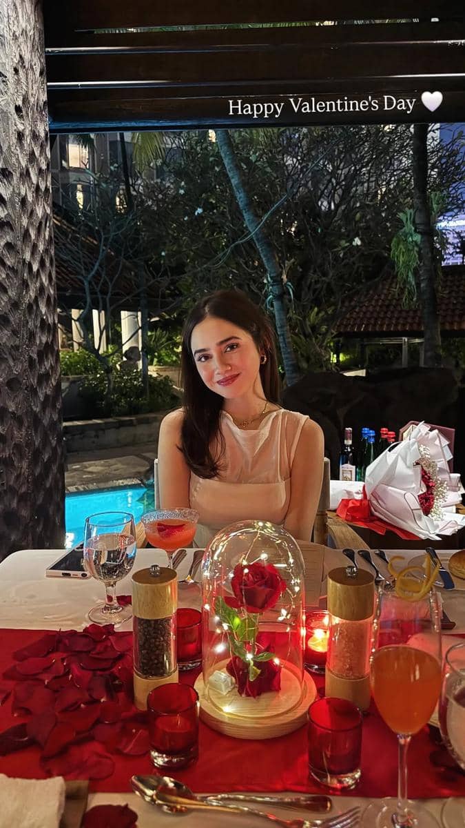 artis dinner romantis saat Valentine