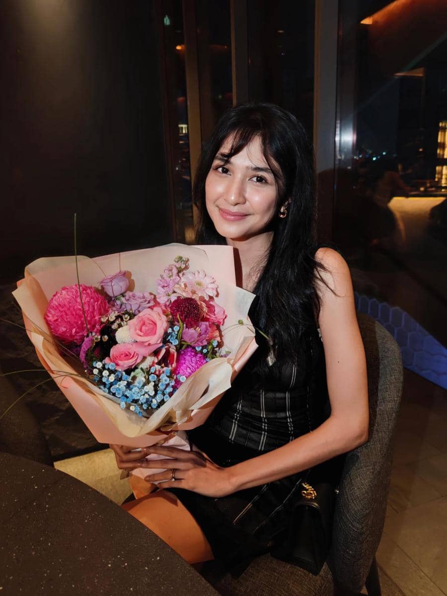 gaya seleb yang ikut merayakan Hari Valentine 