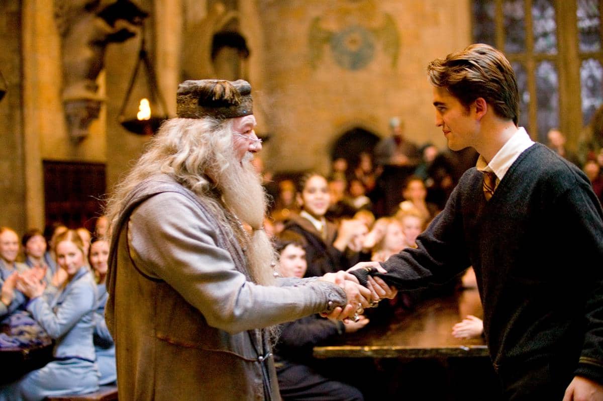 Dumbledore ketika menyambut Cedric Diggory sebagai juara Hogwarts