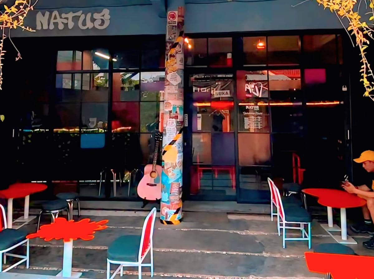 Natus Space Cafe Kota Metro