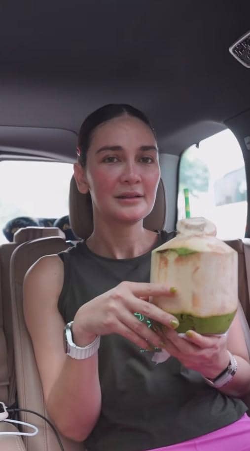 Luna Maya Dapat Kado Mobil dari Maxime