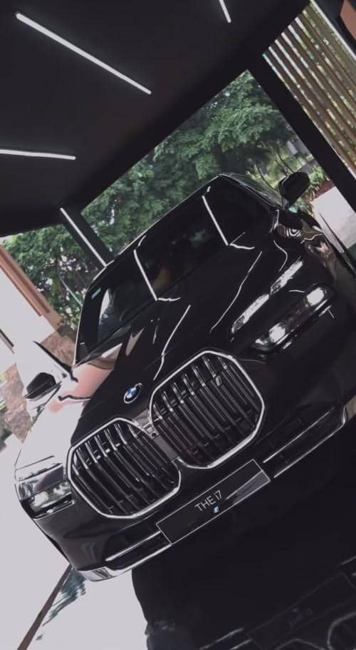 Luna Maya Dapat Kado Mobil dari Maxime