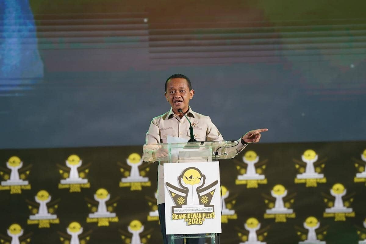 Menteri Energi dan Sumber Daya Mineral (ESDM) Bahlil Lahadalia dalam Sidang Pleno XVIII Badan Pengurus Pusat Himpunan Pengusaha Muda Indonesia (BPP HIPMI) di Makassar, Sulawesi Selatan, Minggu (15/2/2026).