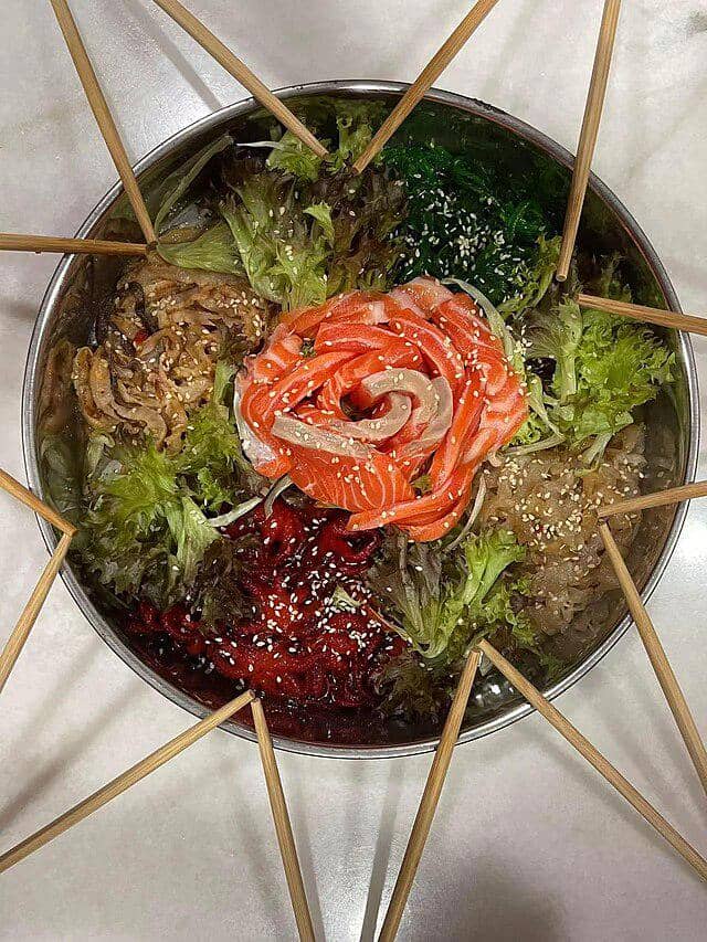 ilustrasi komponen bahan dalam Yusheng