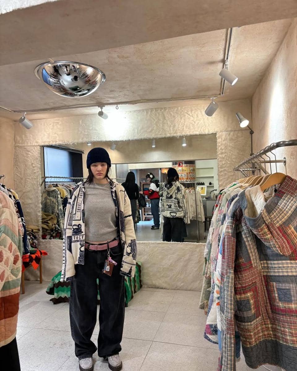 inspirasi gaya ala Kim Yong Ji 