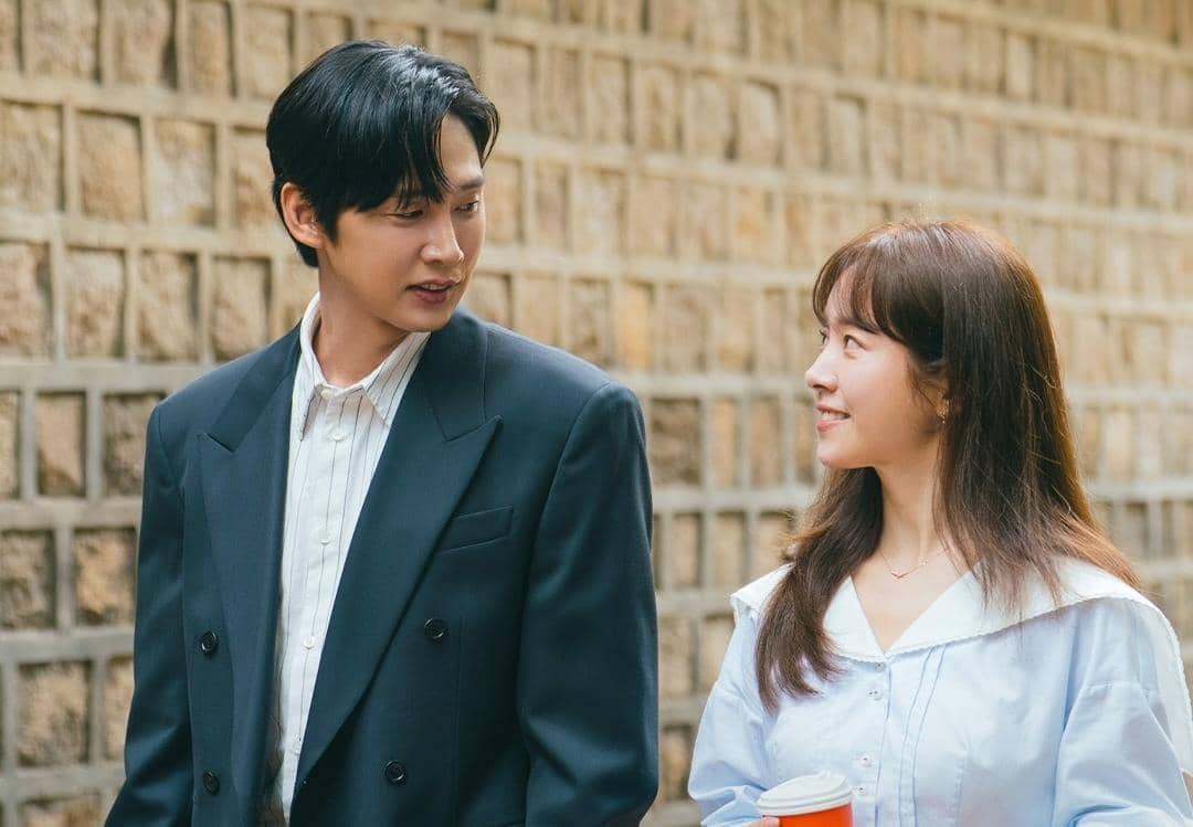 Park Sung Hoon dan Han Ji Min di drama The Practical Guide to Love