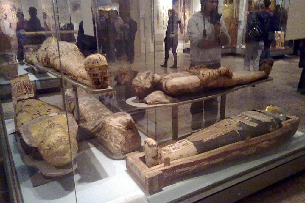 Mumi di British Museum
