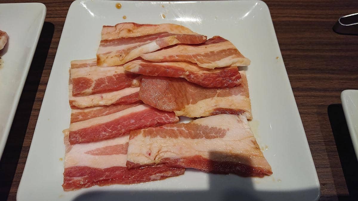 ilustrasi daging untuk beef yakiniku