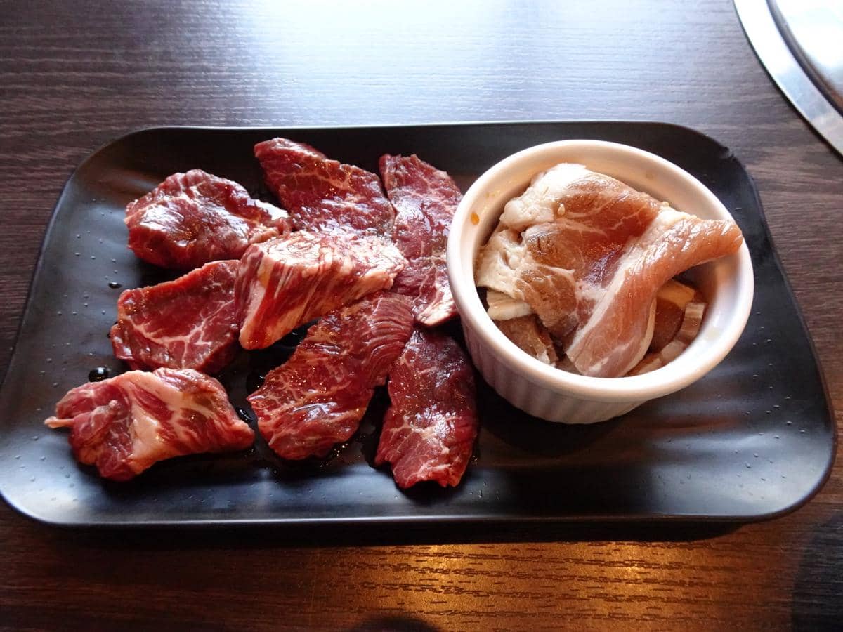 ilustrasi daging untuk beef yakiniku