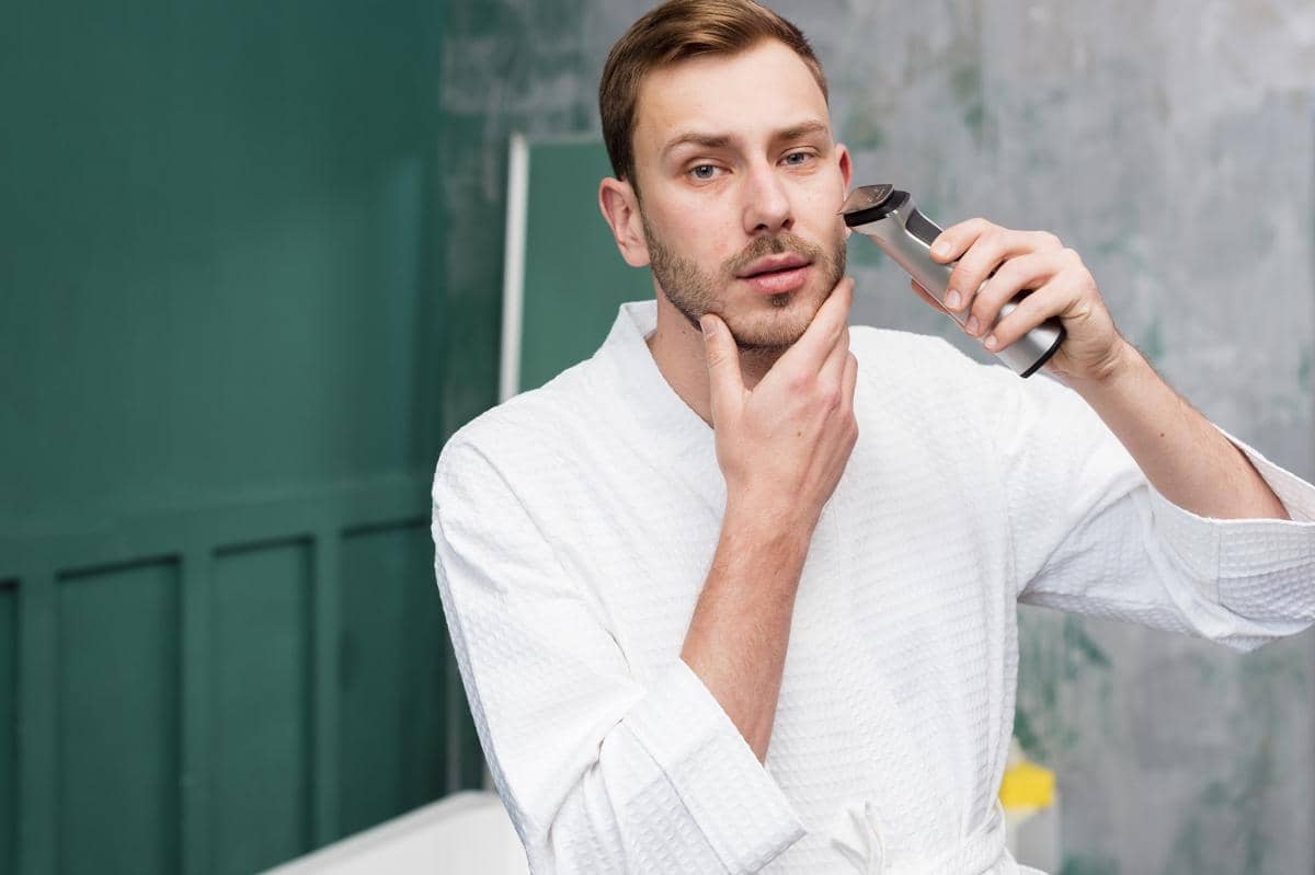 ilustrasi mencukur jenggot