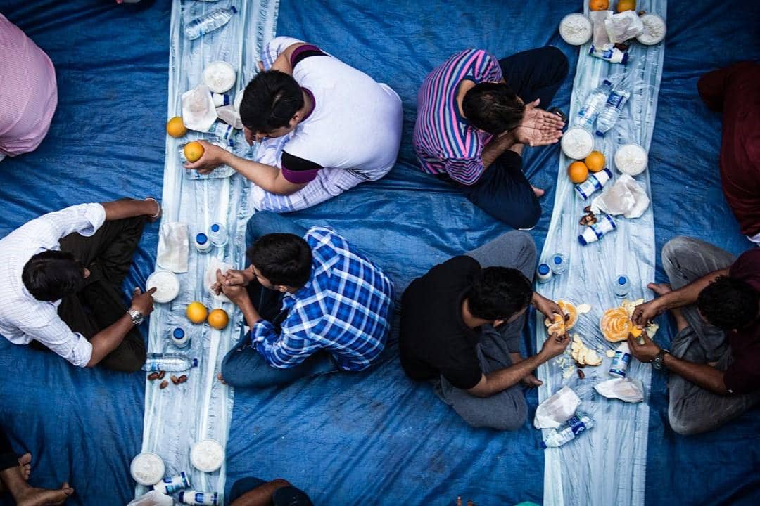 Berbuka puasa bersama.