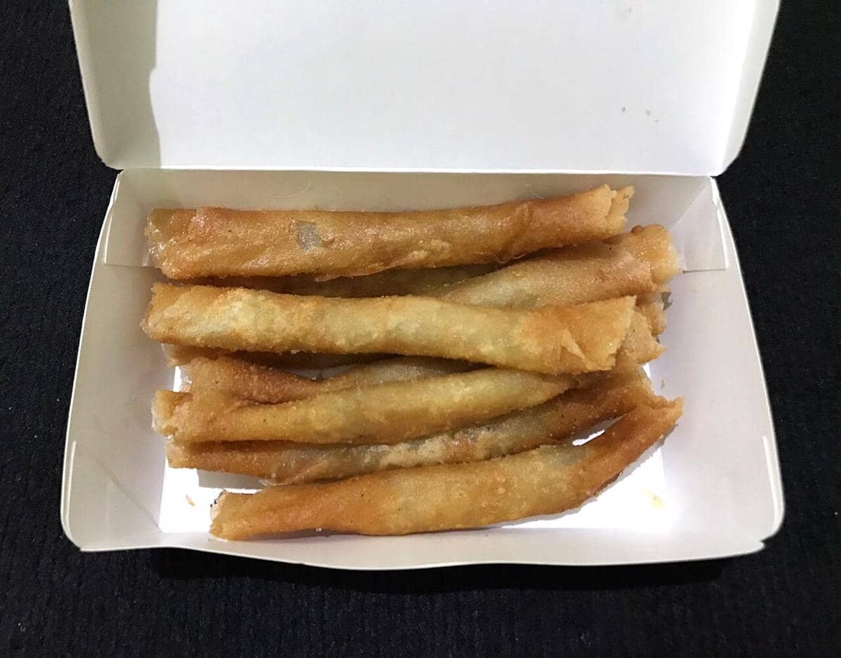 ilustrasi pisang cokelat