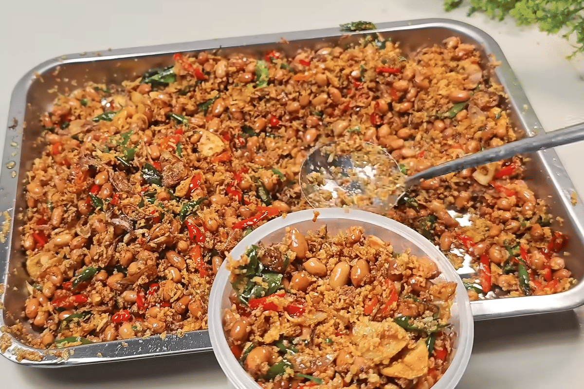 ilustrasi kering tempe bumbu ebi