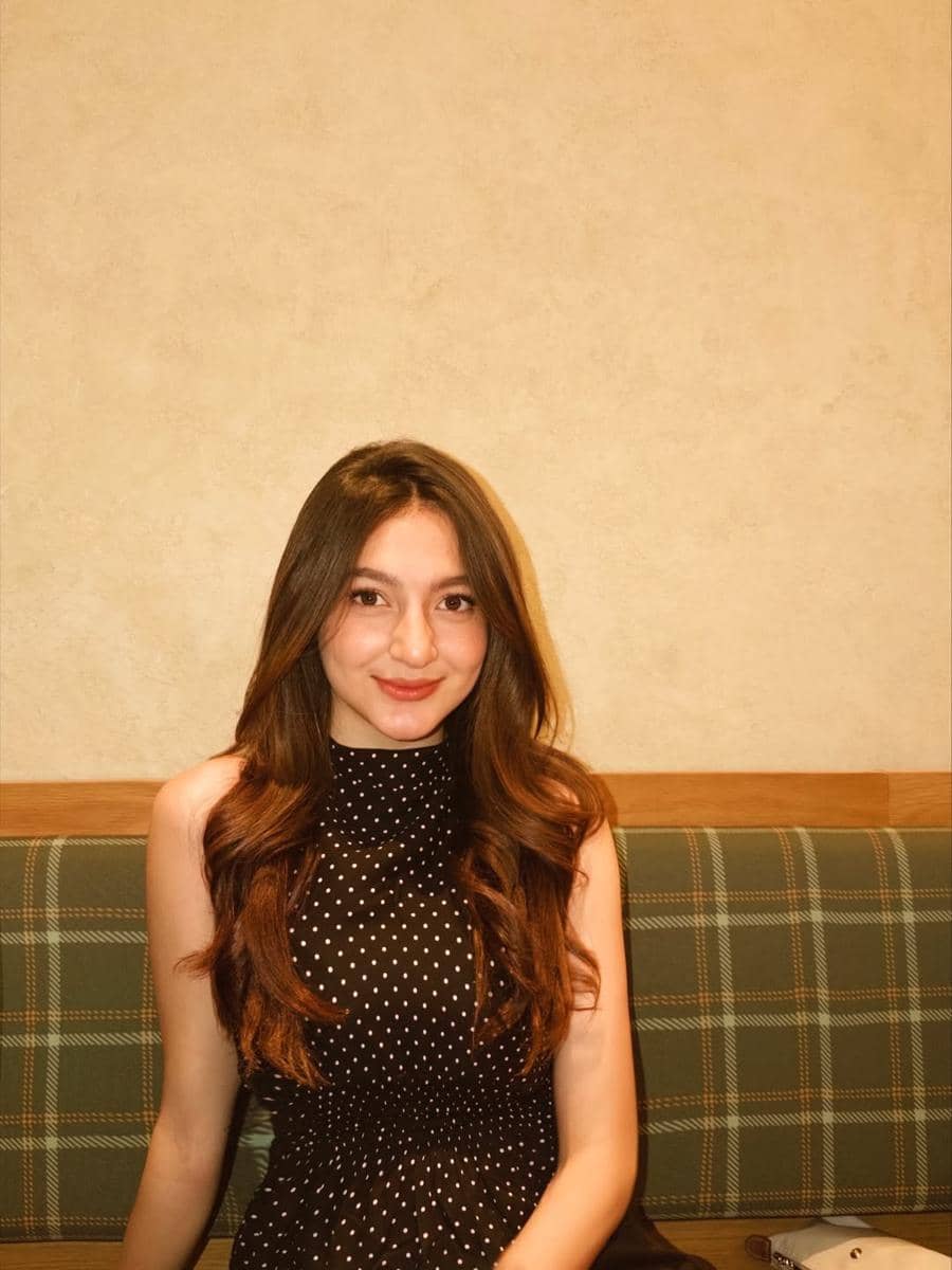 potret Ade Amanda Susiyanti, Puteri Indonesia Sulawesi Barat 2026